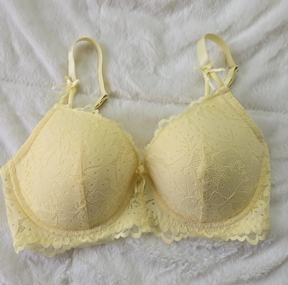 NWOT 2pk Lace Bras Size 36D